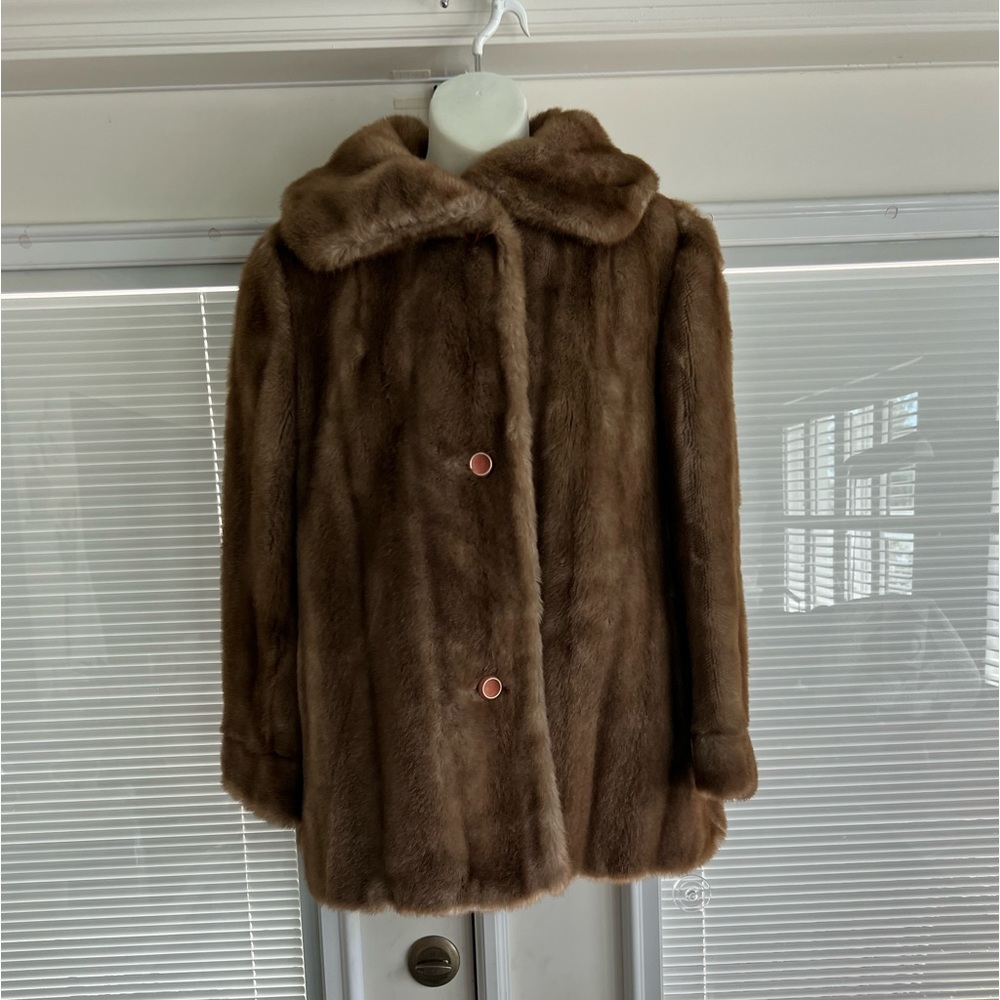 Vintage Dubrowsky and Joseph
Faux Fur French styled Luxury Coat  Size 10.